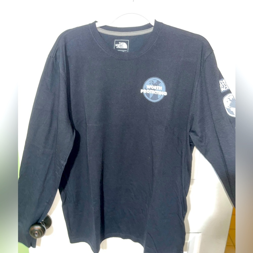 Long sleeve The Northface black Tee!